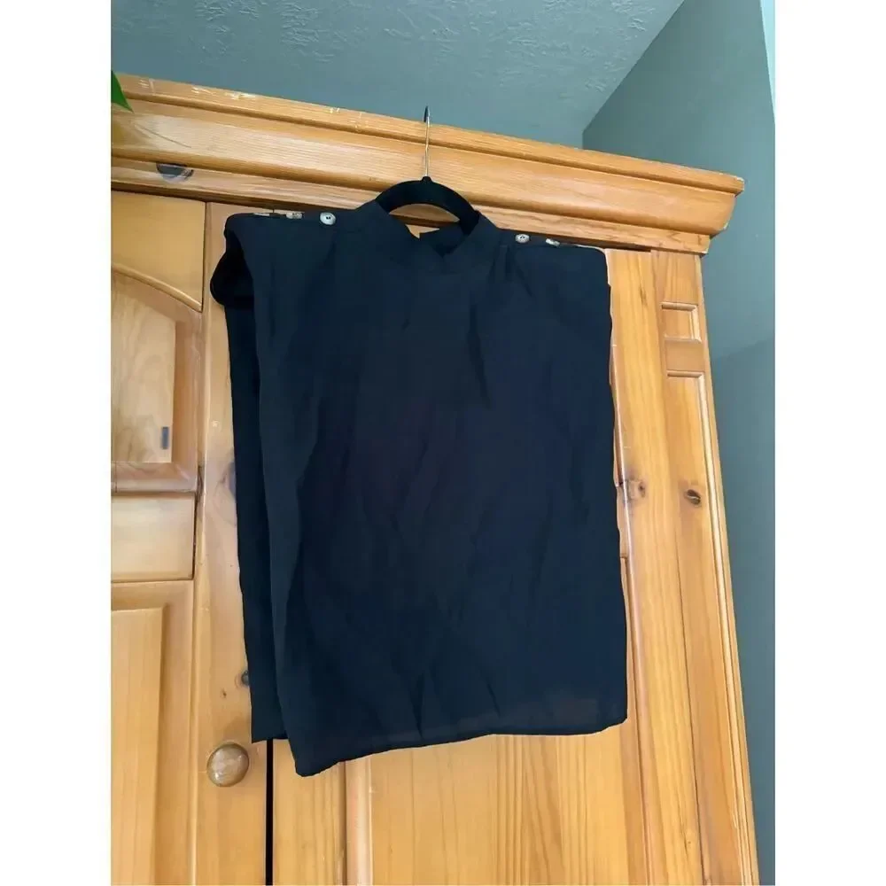 NWT Zara black, sleeveless mock-neck top with button details on the shoulders SZ